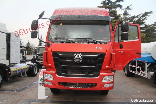 Sinotruk Hohan J5G Heavy Truck Lightweight Edition 340 hp 6X2(8 wheels) Tractor Truck Exterior (2) | 86Trucks