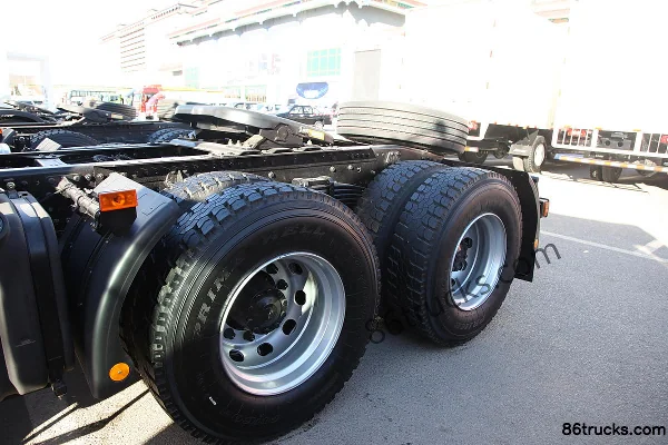 Foton Auman GTL 6 Series tracteur routier lourd 420 ch 6X4(10 roues) Châssis (1) | 86Trucks