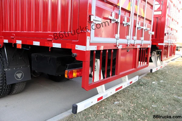 Foton AumanETX Série 5 poids lourd 290 ch 8X4(12 roues) 9,5 m camion porteur à ridelles Châssis (3) | 86Trucks