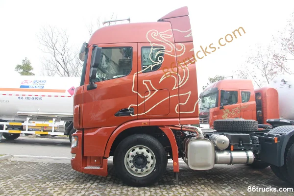 Union Truck U380 poids lourd version standard 380 ch 6X2(8 roues) tracteur routier Extérieur (3) | 86Trucks