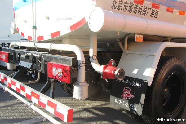 Foton Aumark 3 Series 156 hp 4X2(6 wheels) Water Sprinkler Truck (Yajie Brand) Chassis (1) | 86Trucks