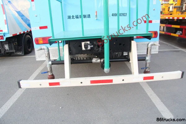 Foton Lisha 210 hp 4X2(6 wheels) Water Sprinkler Truck Cab (1) | 86Trucks