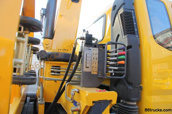 Foton Lisha 170 hp 4X2(6 wheels) Wrecker Truck Body (2) | 86Trucks