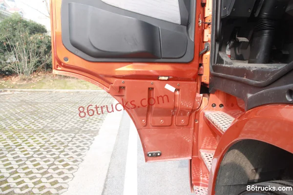 Union Truck U400 400 hp 6X4(10 wheels) Chemical Liquid Transport Truck (CIMC brand) Cab (2) | 86Trucks