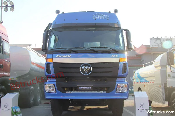 Foton Auman 336 hp 8X4(12 wheels) Bulk Powder Material Truck Exterior