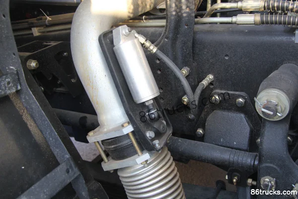 Foton Auman 336 ch 8X4(12 roues) camion citerne pour matériaux pulvérulents Carrosserie (2) | 86Trucks