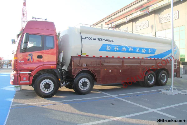 Foton Auman 336 hp 8X4(12 wheels) Bulk Powder Material Truck Exterior (3) | 86Trucks