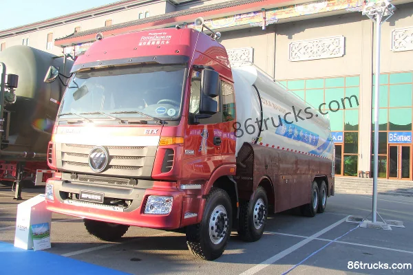 Foton Auman 336 hp 8X4(12 wheels) Bulk Powder Material Truck Exterior (2) | 86Trucks
