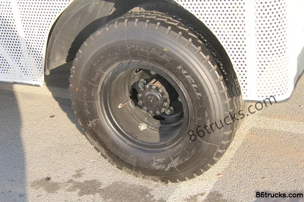 Foton Leishan 156 hp 4X2(6 wheels) Garbage Truck Cab (1) | 86Trucks