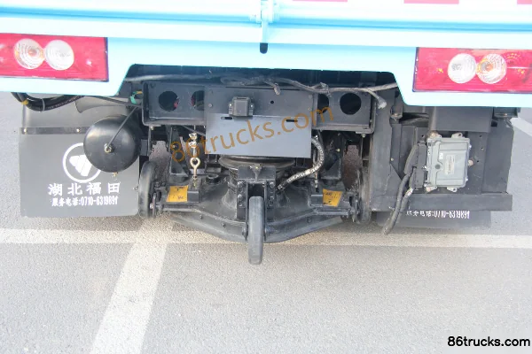 Leisha 141 hp 4X2(6 wheels) Sweeper Truck Chassis (1) | 86Trucks