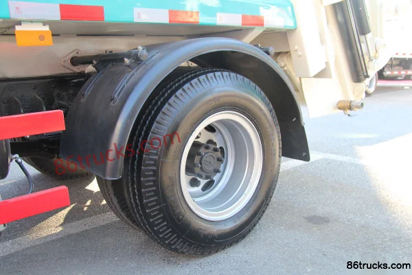 Shidai Jingang 129 ch 4X2(6 roues) camion à ordures (6P78BJ4102S0(LB)) Châssis (2) | 86Trucks
