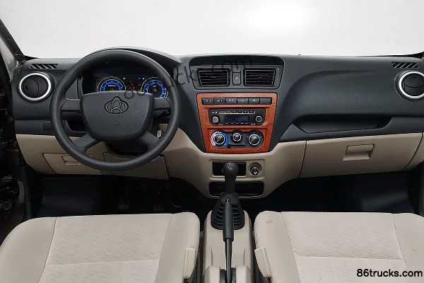 Changan Light Vehicle Ruixing Standard Type 109 hp 1.5L Panel Van Cab (2) | 86Trucks