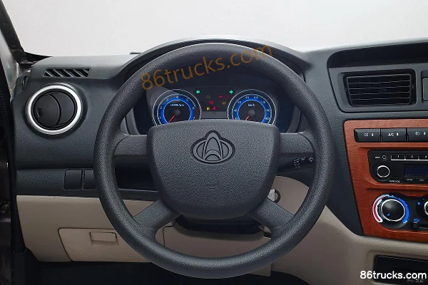 Changan Light Vehicle Ruixing Standard Type 109 hp 1.5L Panel Van Cab (1) | 86Trucks