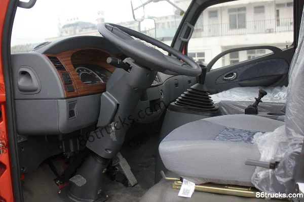 Dongfeng Kaipute Medium Truck 160hp 4X2(6 wheels) 6.2m Cargo Truck Cab (3) | 86Trucks