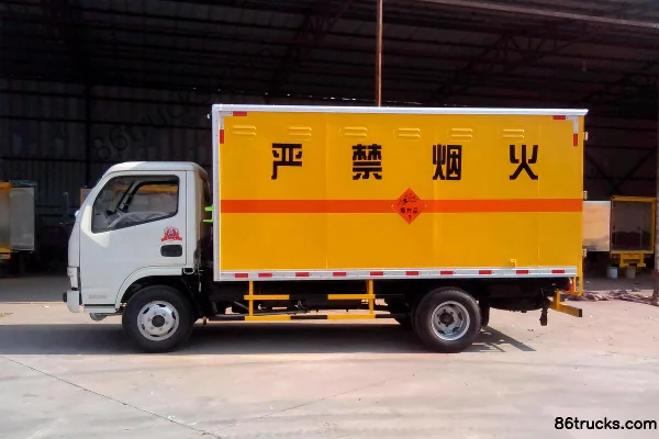 Dongfeng Duolika 130 hp 4X2(6 wheels) Explosive Material Transport Truck (Zhongchang Brand) Exterior (3) | 86Trucks