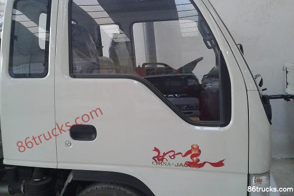 JAC Haoyun 82 hp 4X2(6 wheels) 2.75m Dump Truck Exterior (2) | 86Trucks