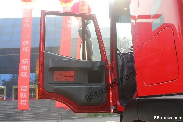 SAIC Hongyan Genlyon Heavy Truck 350 hp 6X4(10 wheels) 5.6m Dump Truck Cab (1) | 86Trucks