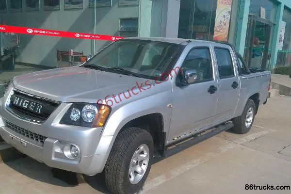 2014 HIGER New Yujun Fashion Edition 2.8L Diesel Double Row Pickup (JE493) Exterior (2) | 86Trucks