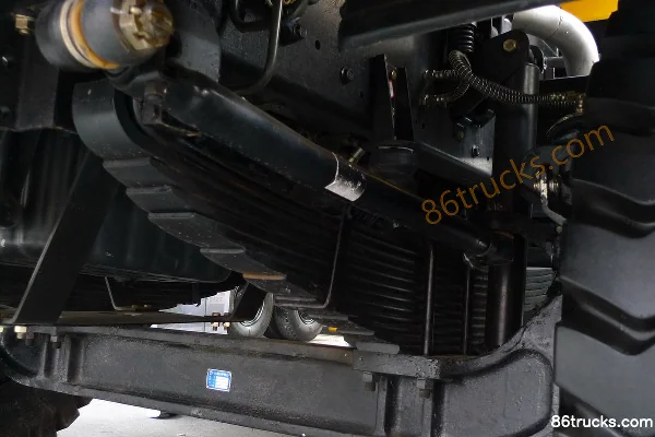 Hongyan Diamond Mine King 390 hp 6X4(10 wheels) Wide Body Mining Dump Truck Chassis (3) | 86Trucks