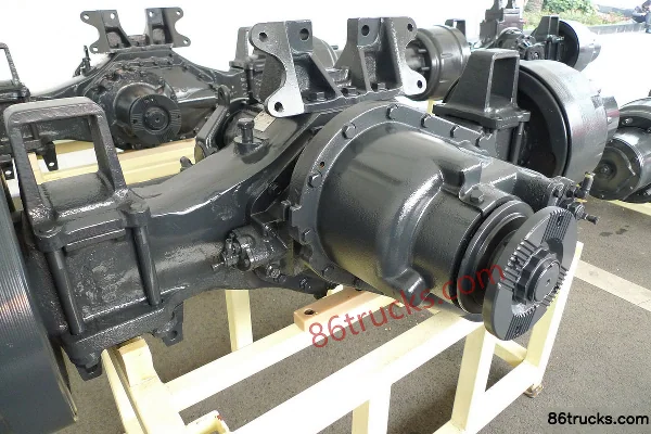 Hongyan 5801486298 (Through-type Intermediate Axle) Drive Axle Exterior (2) | 86Trucks