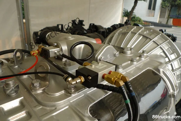Fast Gear 12JSDX200T 12-Speed Manual Transmission Exterior (3) | 86Trucks