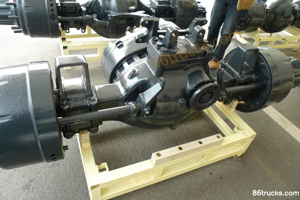 Hongyan 19/33L18L12 drive axle Exterior (2) | 86Trucks