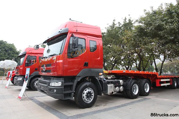 Dongfeng Liuqi Chenglong M5 Heavy Truck 385 hp 6X4(10 wheels) Tractor Truck Exterior (3) | 86Trucks