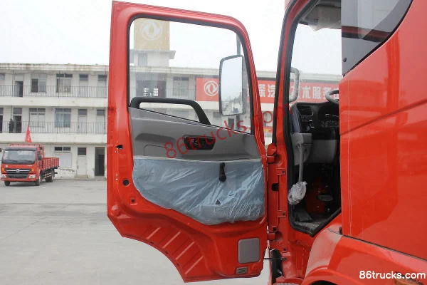 Dongfeng Duolika XL camion moyen 160 ch 4X2(6 roues) camion porteur 6,7 m Cabine (1) | 86Trucks