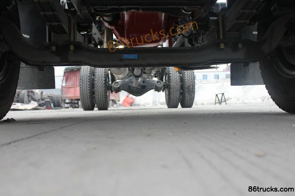 Dongfeng Duolika XL camion moyen 160 ch 4X2(6 roues) camion porteur 6,7 m Châssis (2) | 86Trucks