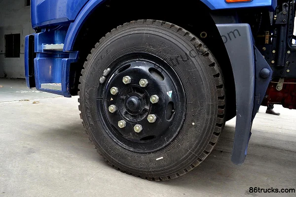 Foton Ollin CTX Medium Truck 170 hp 4X2(6 wheels) 6.75m semi-sleeper van cargo truck Chassis (2) | 86Trucks