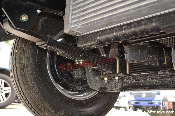 Foton Aumark série 1 150 ch 4X2(6 roues) camion léger fourgon double cabine 3,155 m Châssis (1) | 86Trucks
