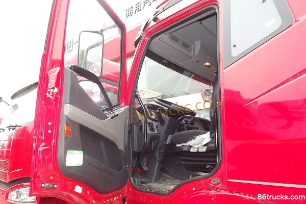 FAW Jiefang J6P Heavy Truck 390hp 6X4(10 wheels) LNG Tractor Truck Cab (2) | 86Trucks