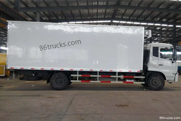 Dongfeng Commercial Vehicle Tianjin 180hp 4X2(6 wheels) Refrigerated Truck (Xiangfan Xinzhongchang - Zhongchang Brand) Exterior (3) | 86Truc