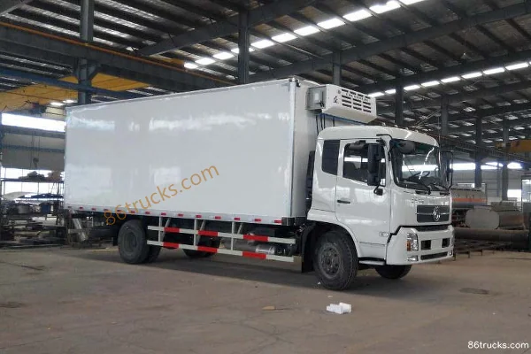 Dongfeng Commercial Vehicle Tianjin 180hp 4X2(6 wheels) Refrigerated Truck (Xiangfan Xinzhongchang - Zhongchang Brand) Exterior (2) | 86Truc