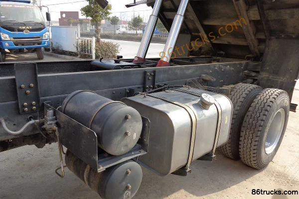 Shijun Skat Light Truck 130hp 4X2(6 wheels) 4.2m Dump Truck Chassis (2) | 86Trucks