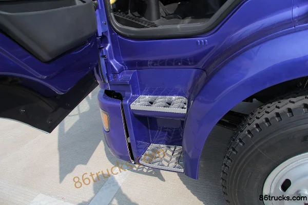 JAC Gallop K3L medium truck 180 hp 4X2(6 wheels) 6.2m semi-sleeper flatbed cargo truck (axle ratio: 4.55) Cab (3) | 86Trucks