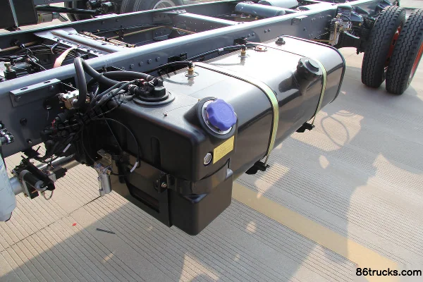 JAC Gallop K3 Medium Truck 165 hp 4X2(6 wheels) 6.5m Semi-Sleeper Cargo Truck Chassis (2) | 86Trucks