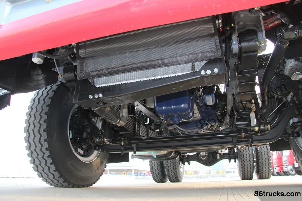 JAC Gallop K3W camion lourd version standard 350 ch 4X2(6 roues) tracteur routier Châssis (2) | 86Trucks