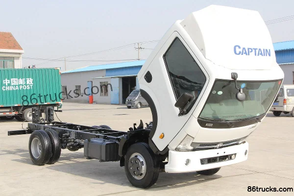 Dongfeng Kaipute N300 140 hp 4X2(6 wheels) 3.1m Single Row Flatbed Light Truck Chassis (1) | 86Trucks