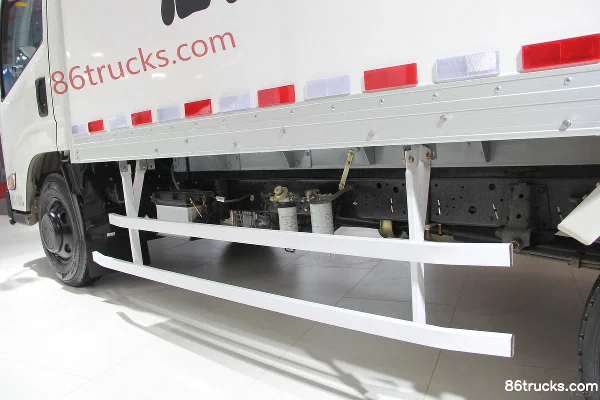 JMC Kairui 122hp 4X2(6 wheels) Refrigerated Truck (Long Wheelbase, Small Tonnage) Chassis (1) | 86Trucks