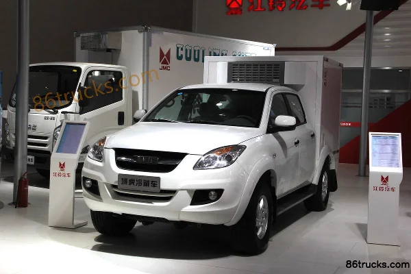 JMC Yuhu 122hp 4X2(6 wheels) Refrigerated Truck (GL) Exterior (3) | 86Trucks