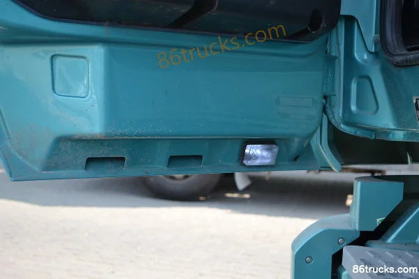 SHACMAN Delong F3000 camion lourd 385 ch 4X2(6 roues) tracteur routier (version allégée) Cabine (3) | 86Trucks