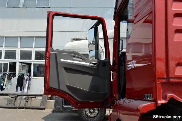 SHACMAN Delong M3000 350 hp 4X2(6 wheels) Tractor Truck (China VI) Cab (1) | 86Trucks