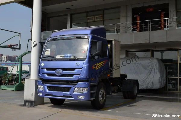 FAW Jiefang Qingdao Xin Hanwei J5M camion lourd 260 ch 4X2(6 roues) tracteur routier LNG Extérieur (2) | 86Trucks