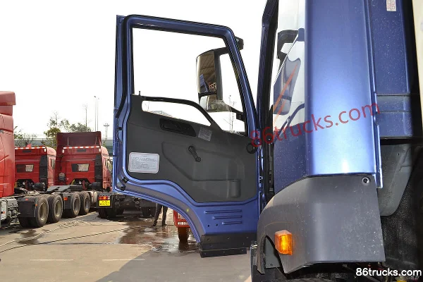 FAW Jiefang Qingdao Xin Hanwei J5M camion lourd 260 ch 4X2(6 roues) tracteur routier LNG Cabine (1) | 86Trucks