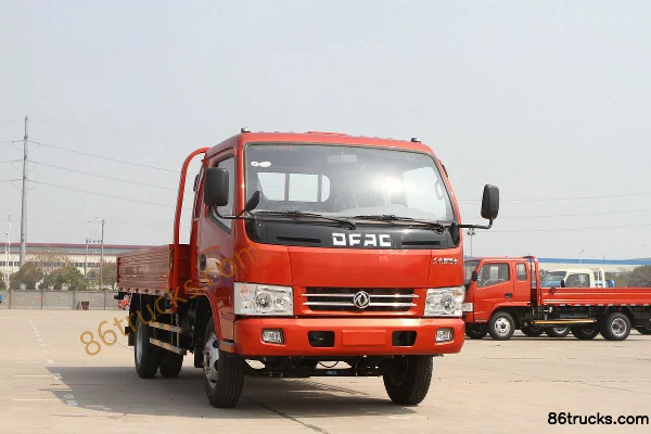 Dongfeng Duolika D6 102hp 4X2(6 wheels) 3.9m Semi-Cab Flatbed Light Truck Exterior (3) | 86Trucks