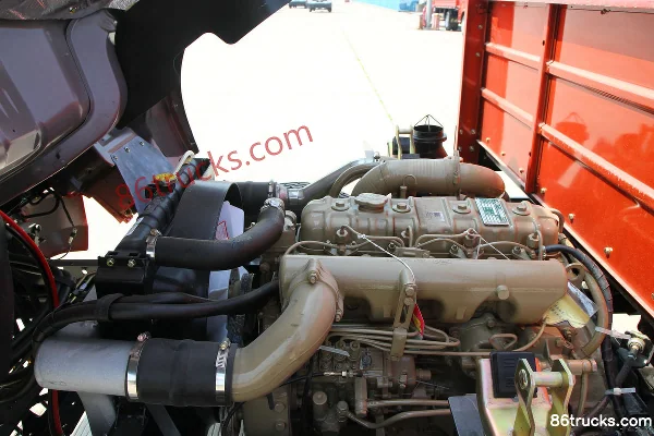 Dongfeng Duolika D6 115 hp 4X2(6 wheels) 4.15m Single Row Flatbed Light Truck Chassis (1) | 86Trucks