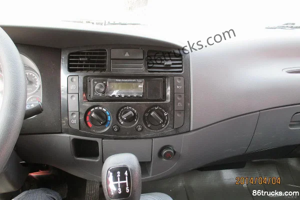 Dongfeng Lituo 115hp 4X2(6 wheels) 3.85m Dump Truck Cab (3) | 86Trucks
