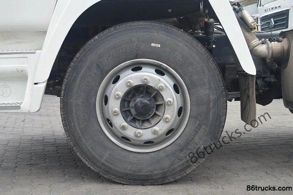 SHACMAN Aolong Heavy Truck 270 hp 4X2(6 wheels) Tractor Truck (Lightweight) Chassis (2) | 86Trucks