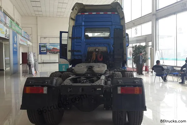 SHACMAN Delong New M3000 336hp 6X4(10 wheels) Tractor Truck Exterior (3) | 86Trucks